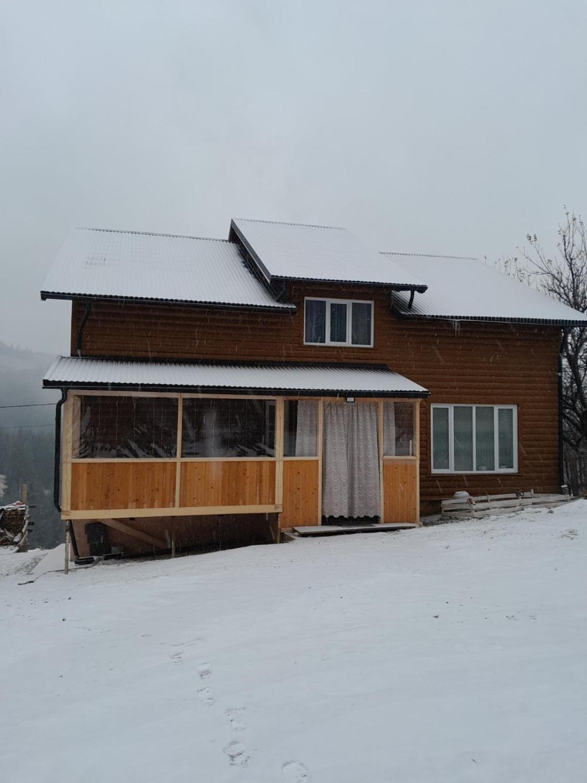 Затишні Карпати)) Appartement Verkhovyna Buitenkant foto